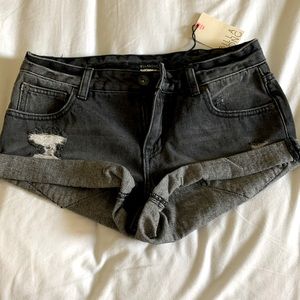Black Billabong denim shorts